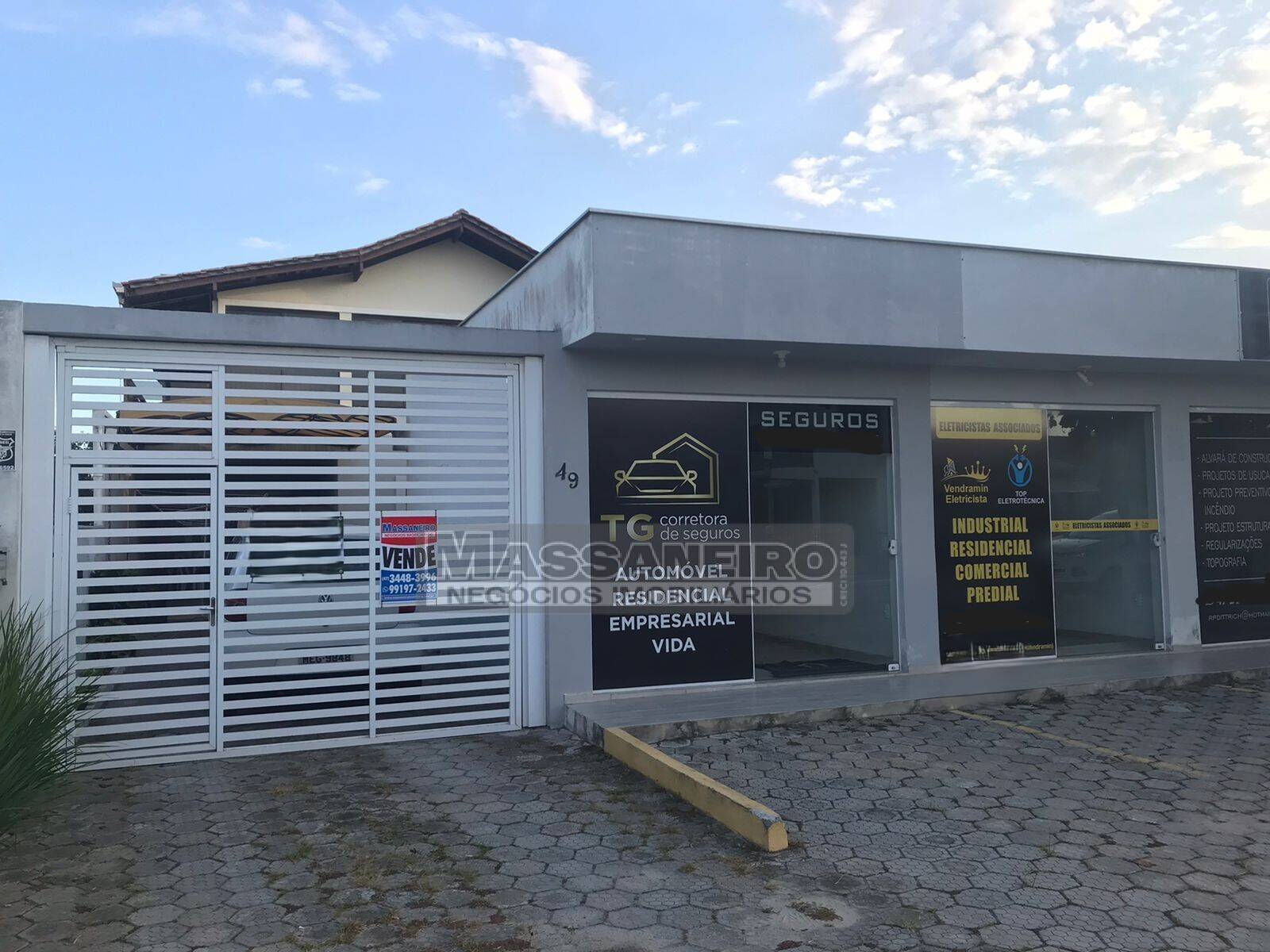 Casa, 5 quartos, 258 m² - Foto 2